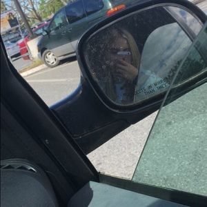 Meet your Posher, Zoe